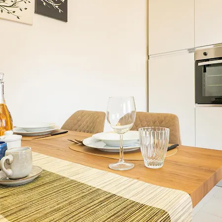 Nest Via Sassi Apartment *