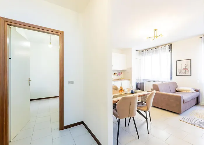 Apartment Nest Via Sassi Lecco